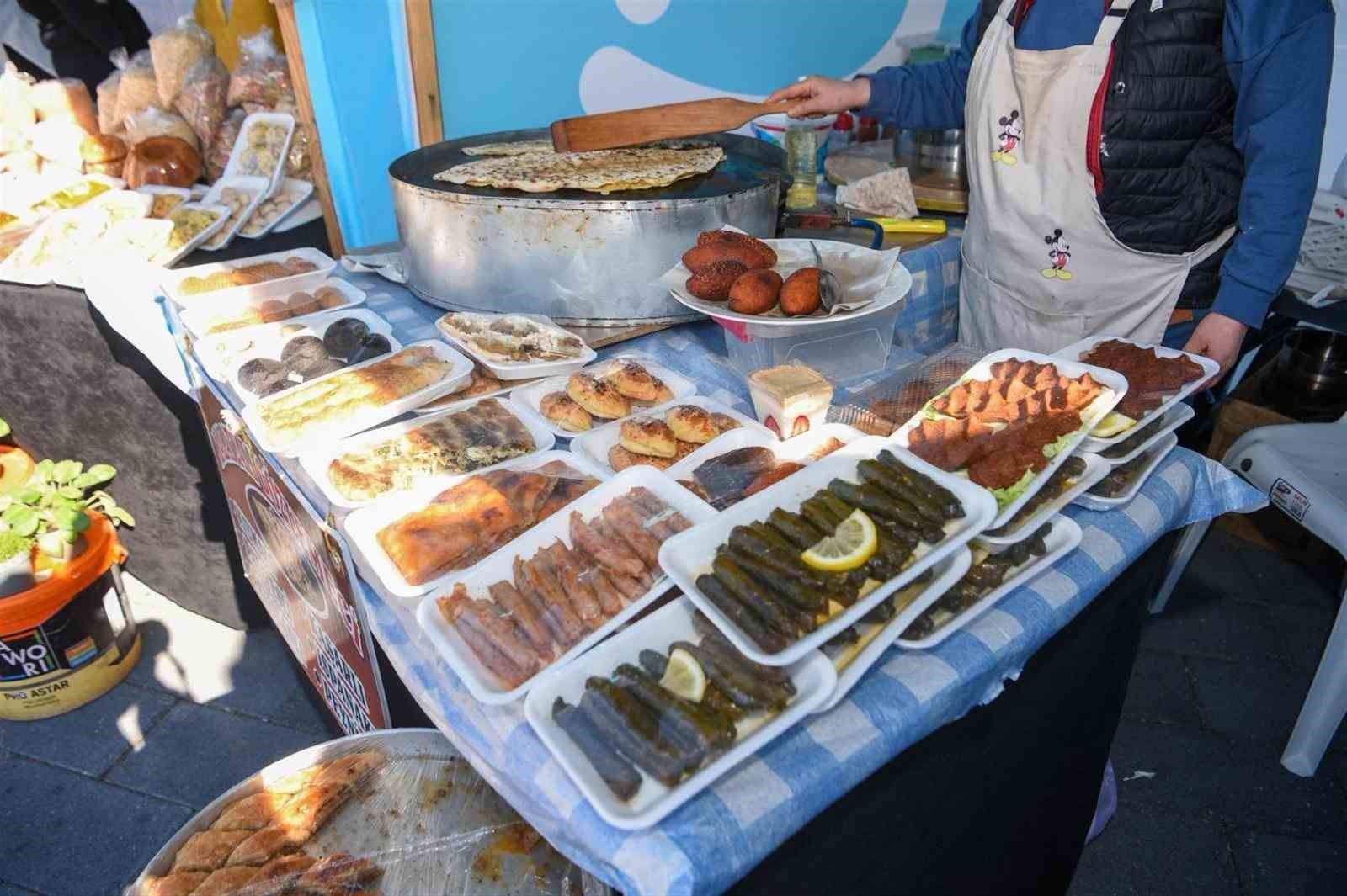 Kadın Emeği Çarşısı açıldı
