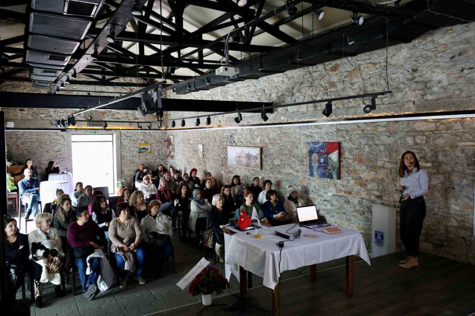 Kadın girişimciler için online ticaret semineri düzenlendi
