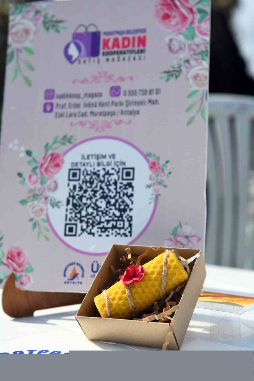 Kadın kooperatiflerinden bal mumu atölyesi
