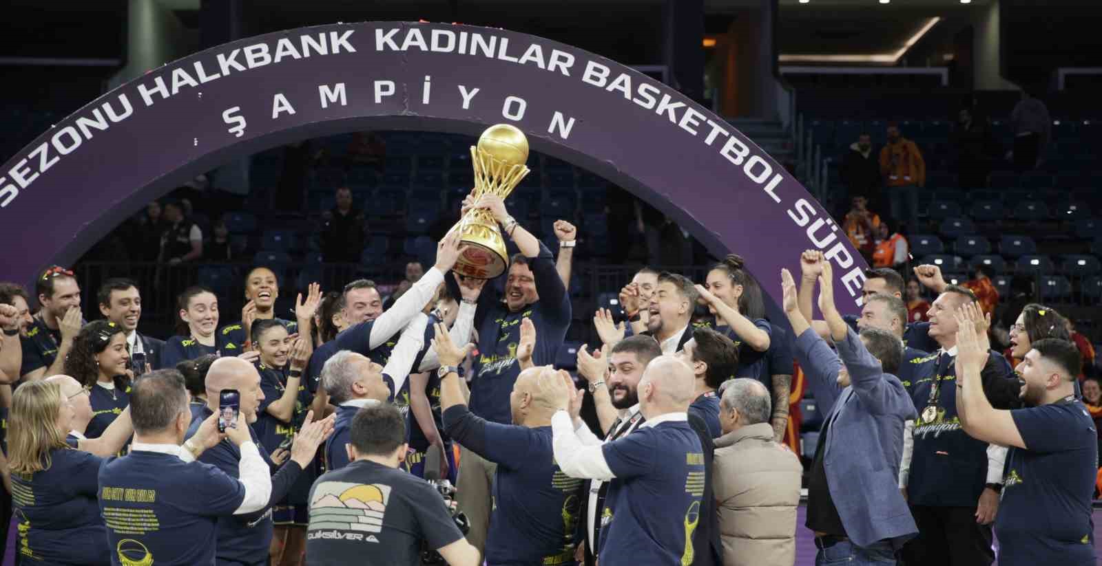 Kadınlar basketbolda şampiyon Fenerbahçe
