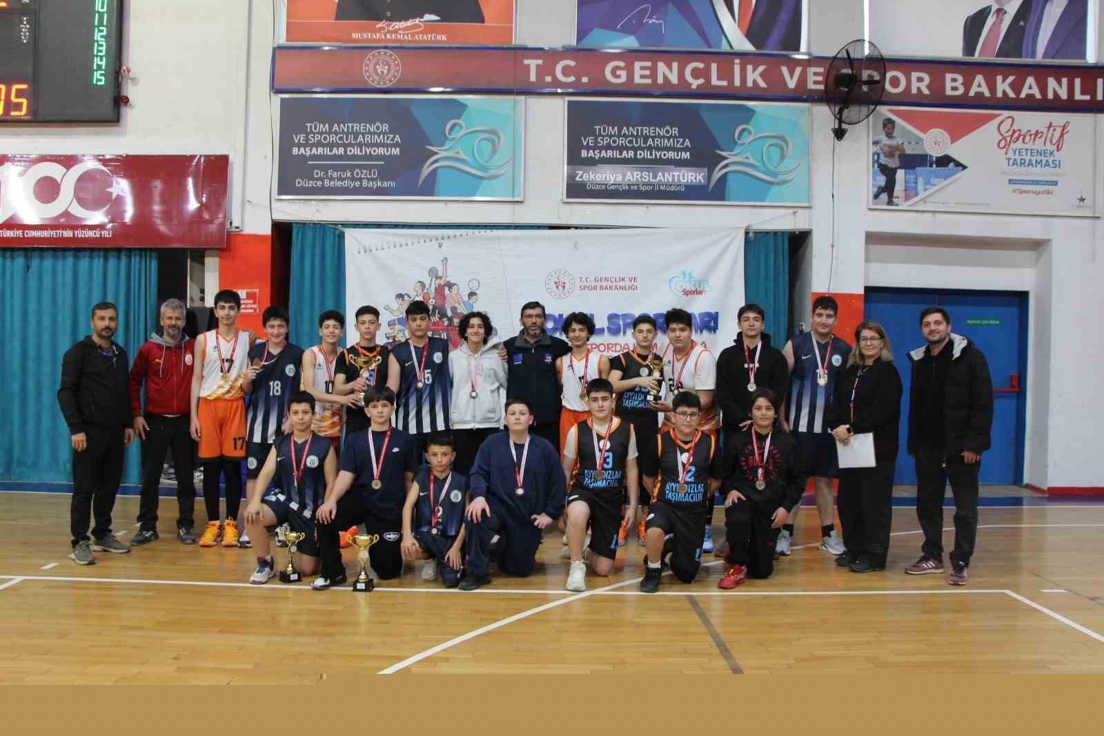 Kadınlar gününde Düzce’nin sultanları sahadaydı
