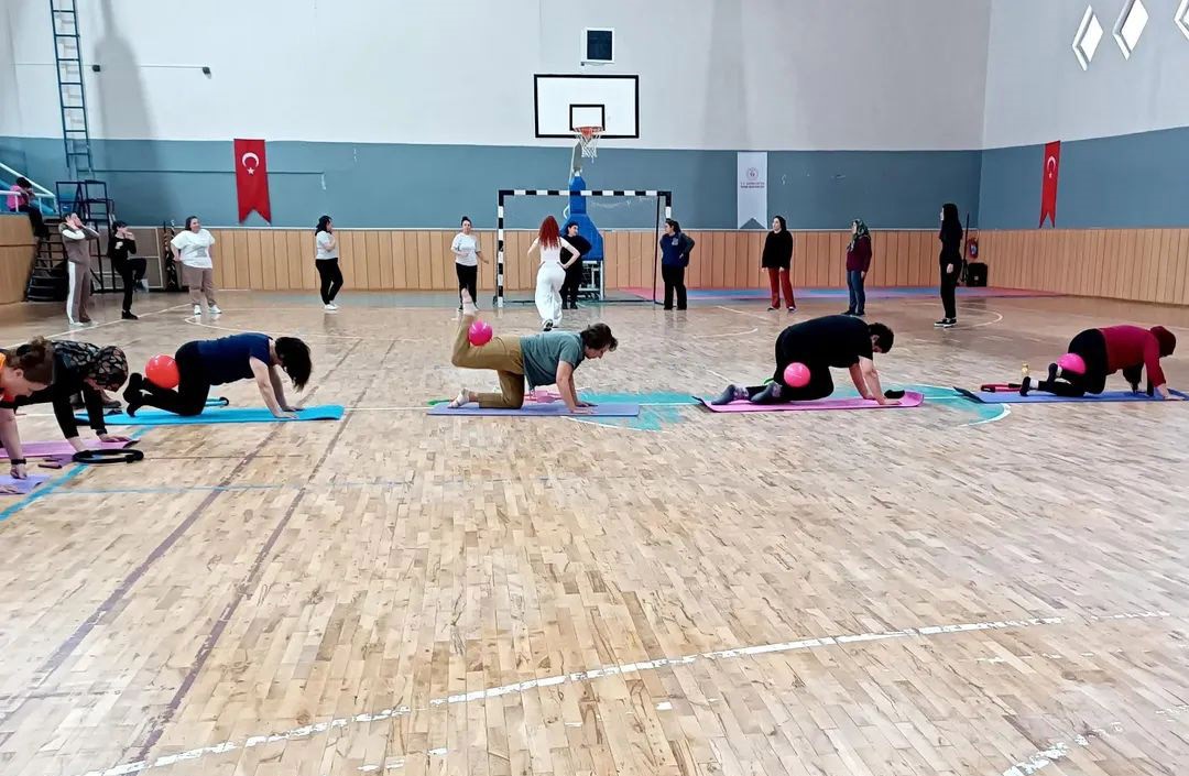 Kadınlar Kırşehir’de sporla güçleniyor
