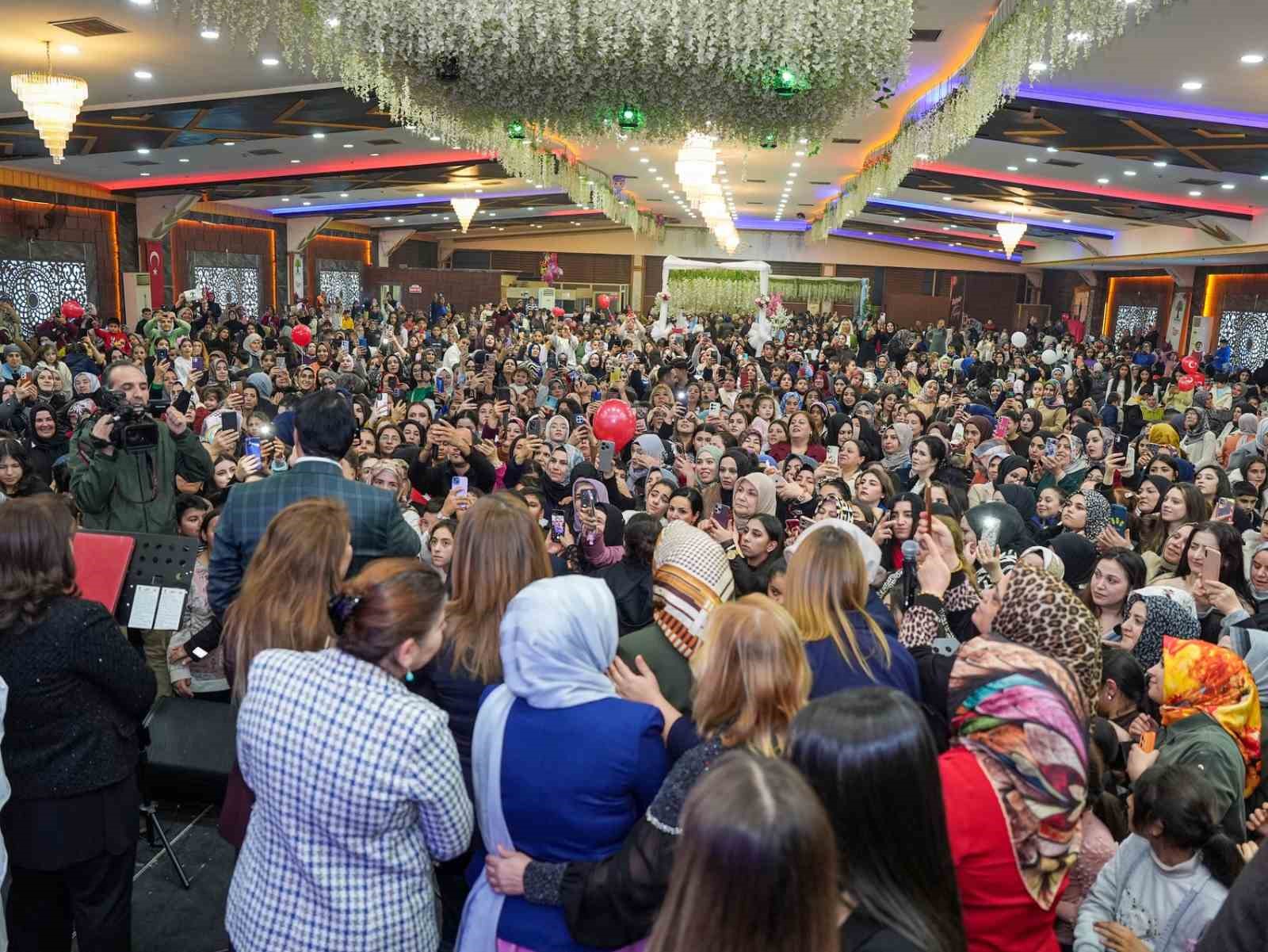 Kadınlar matinesi, Şehitkamil’e renk kattı
