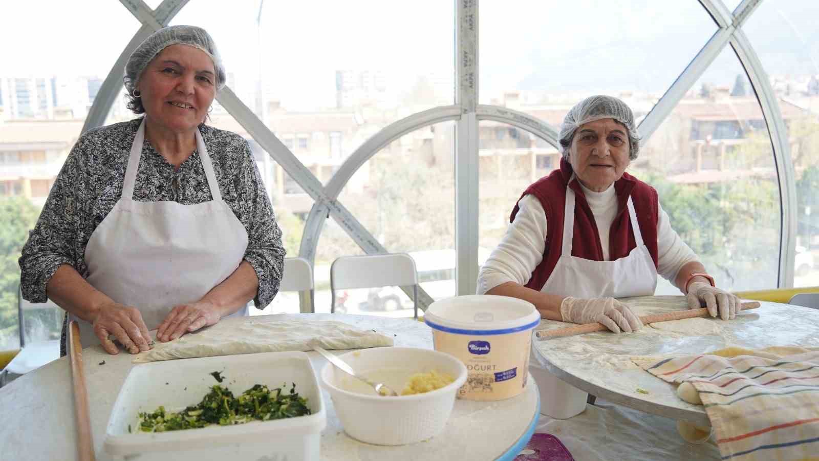 Kadınlar üretip aile bütçelerine katkı sağlıyor
