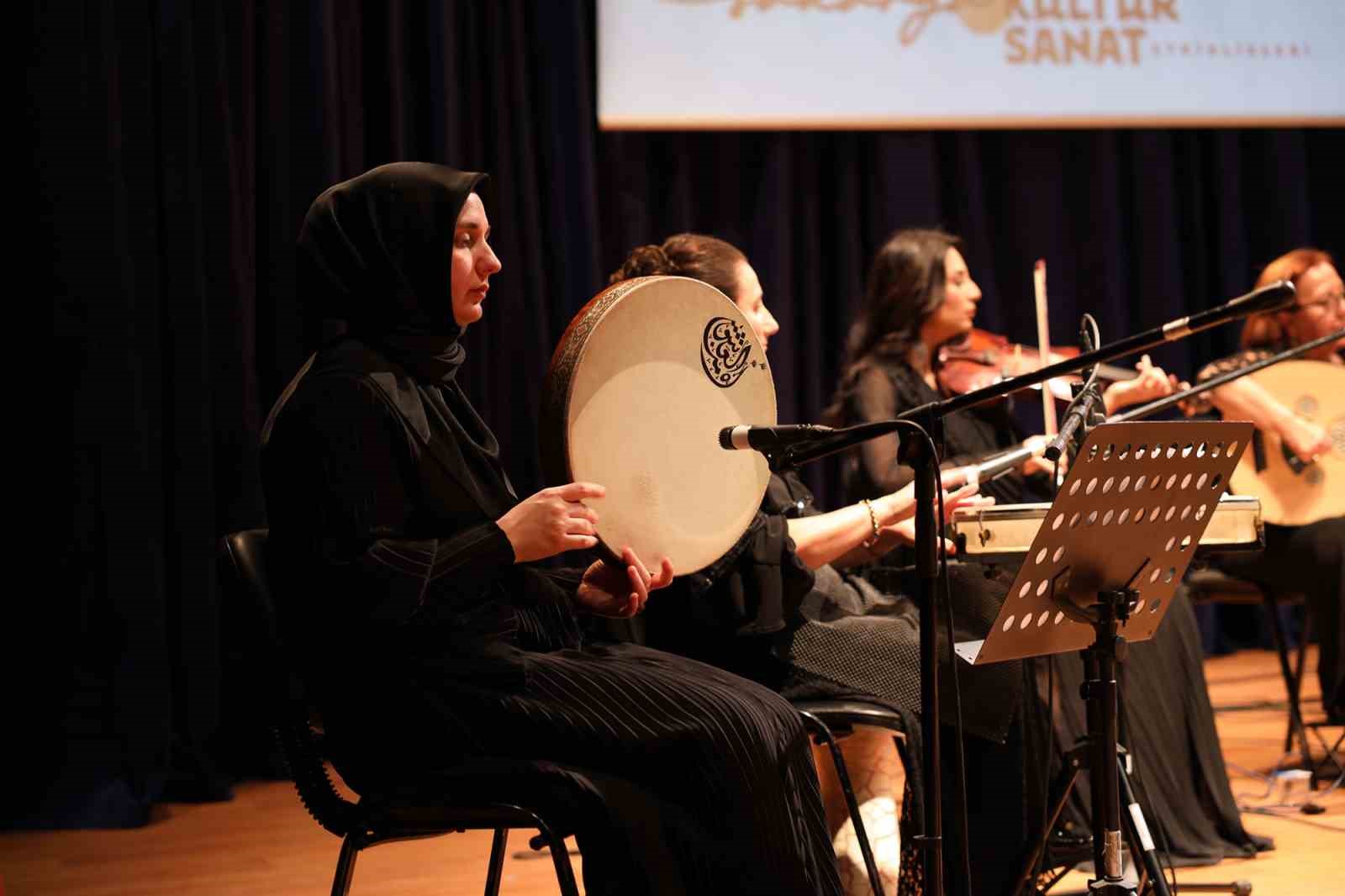 Kadınlara özel "Unutulmayan Şarkılar" konserine yoğun ilgi

