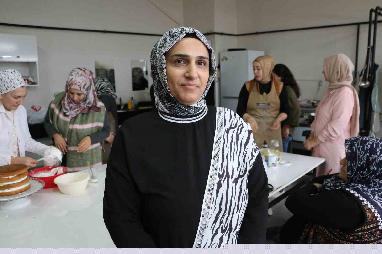 Kadınların emeği madalyayla taçlandı
