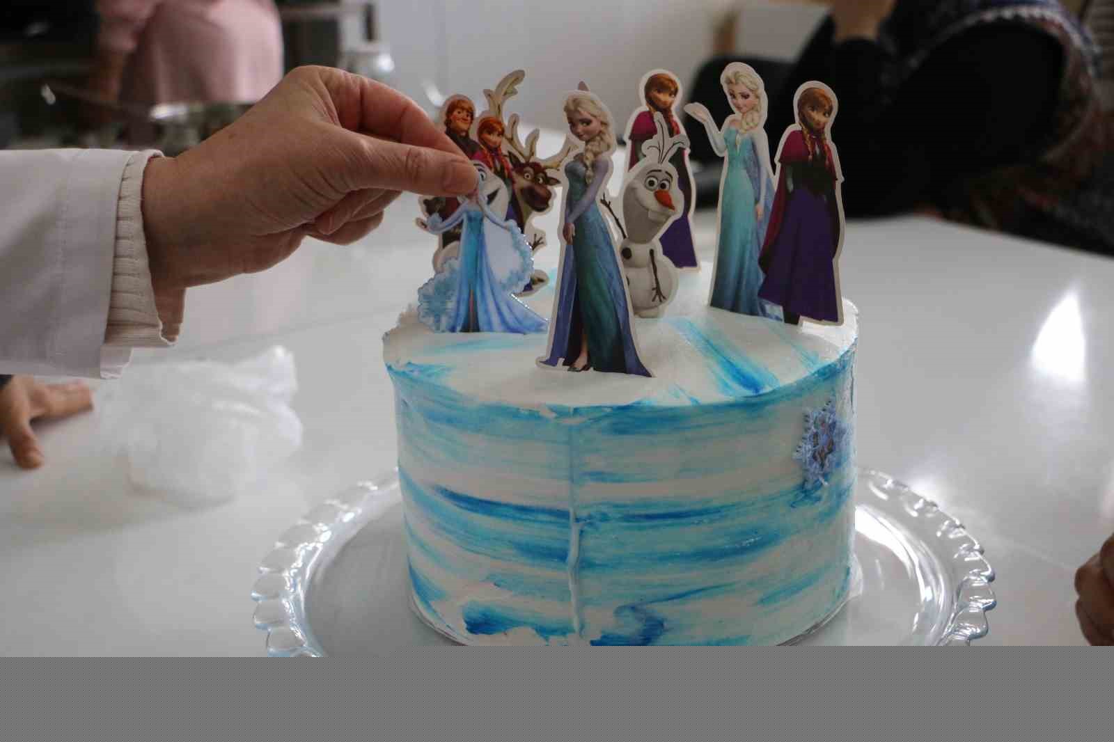 Kadınların emeği madalyayla taçlandı
