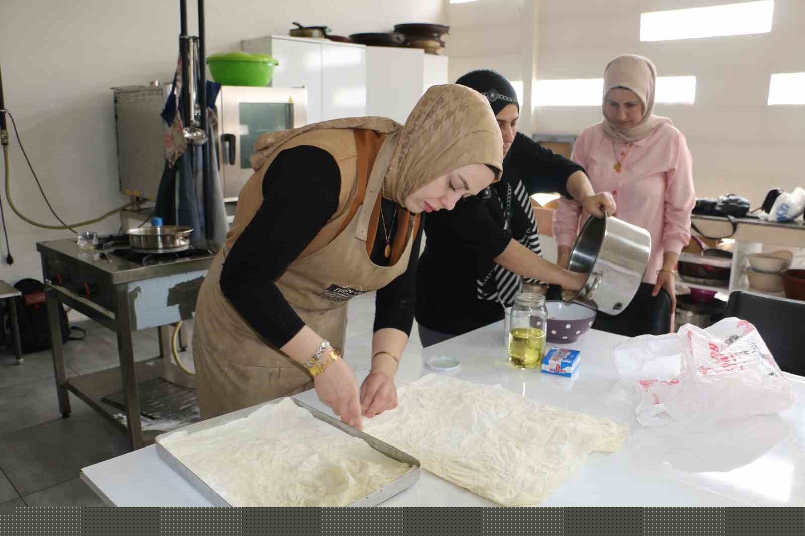 Kadınların emeği madalyayla taçlandı
