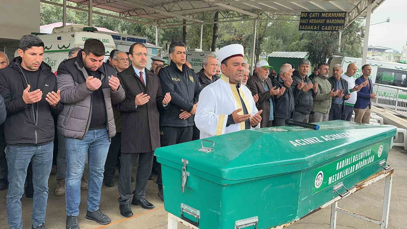 Kadirli’deki sel felaketinde hayatını kaybeden Fatih Anbarcıoğlu son yolculuğuna uğurlandı
