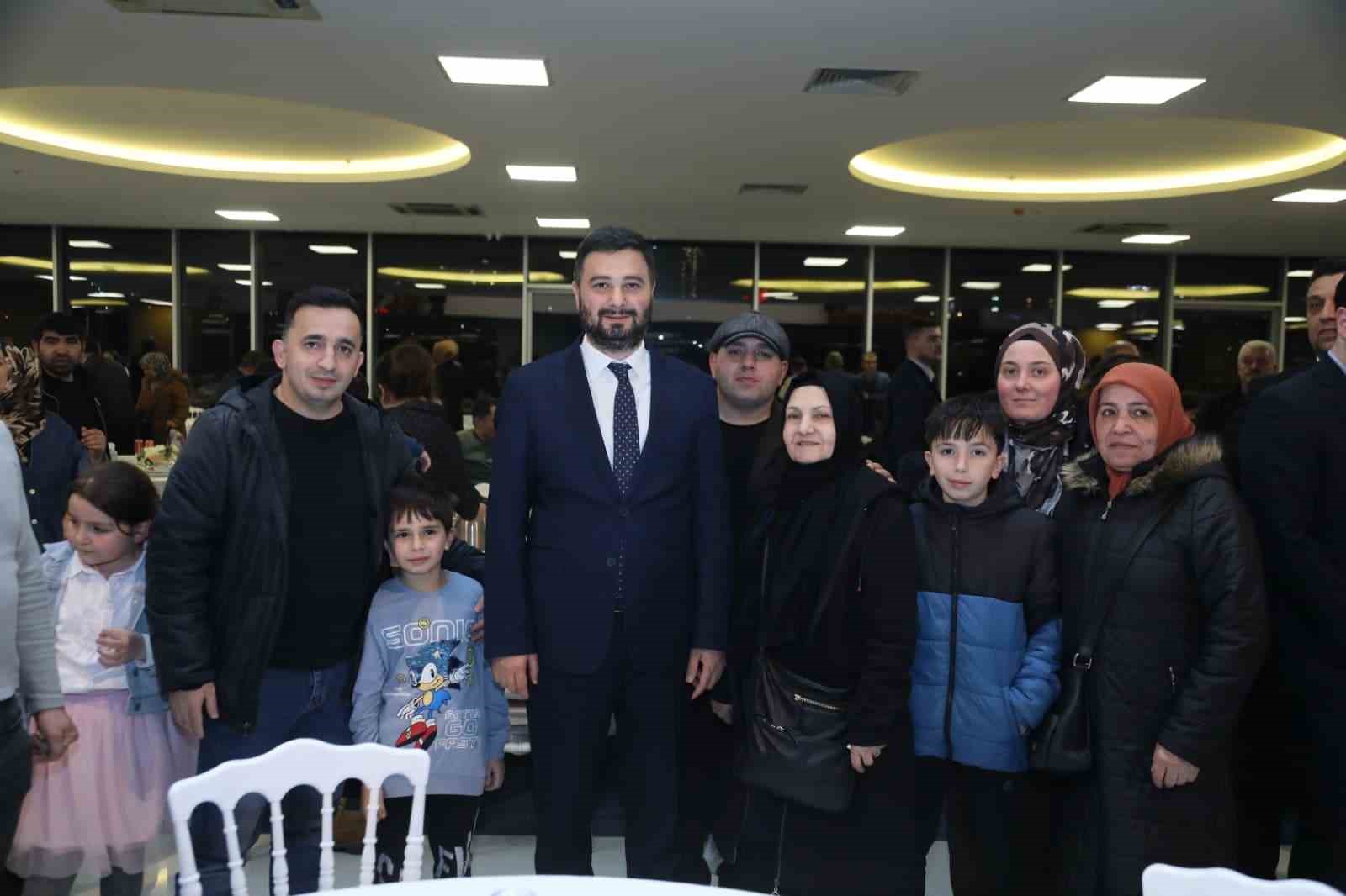 Kağıthane Belediyesi personeli geleneksel iftarda buluştu
