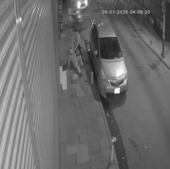Kağıthane’de caddede kalaşnikoflu saldırı

