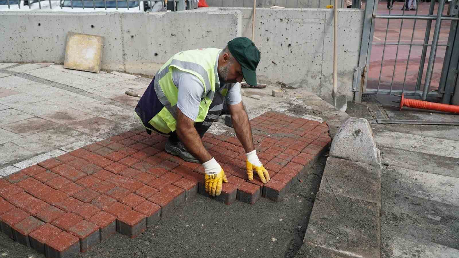 Kağıthane’de fen işleri çalışmalarıyla altyapı ve üst yapı güçlendirildi
