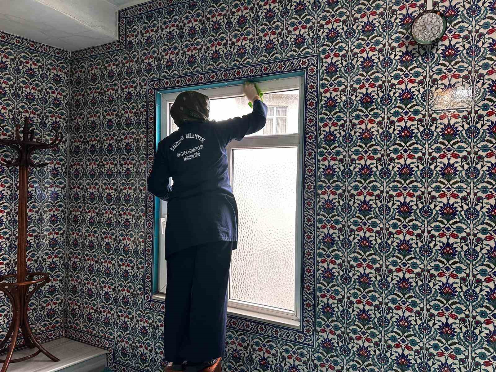 Kağıthane’de ibadethaneler Ramazan’a hazır
