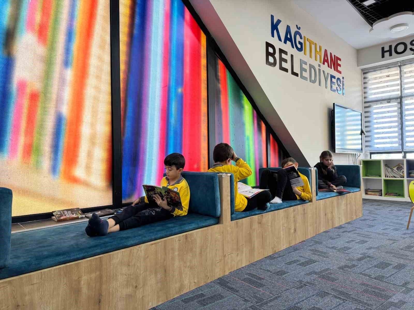 Kağıthane’de miniklere kitap dolu dünya
