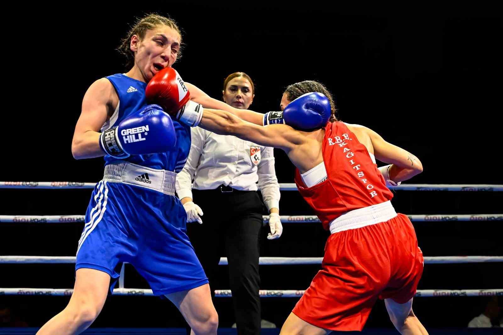 Kağıtsporlu sporcular 2025’te 317 madalya kazandı
