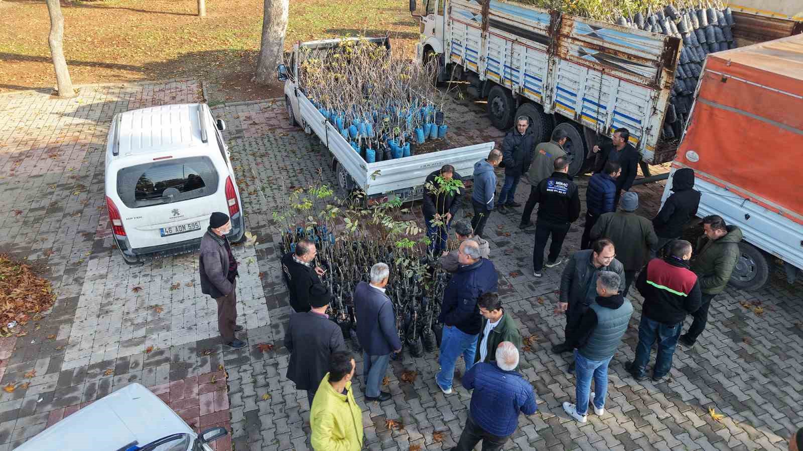 Kahramanmaraş Büyükşehir’den 2025’te çiftçiye 100 milyonluk destek
