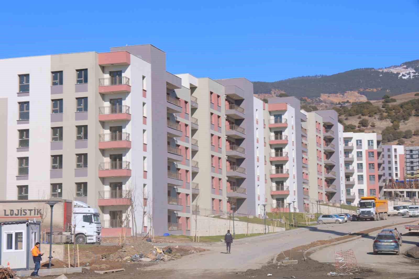 Kahramanmaraş Doğukent’te yerinde dönüşümle yüzlerce konut inşa ediliyor
