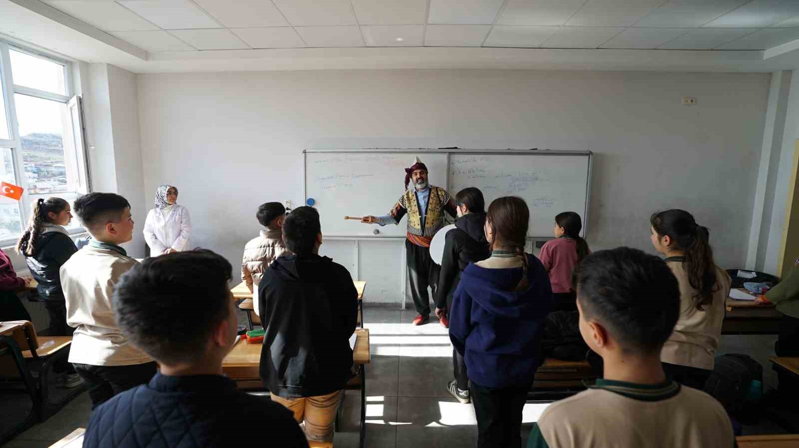 Kahramanmaraş’ın kurtuluş direnişi okullara taşındı
