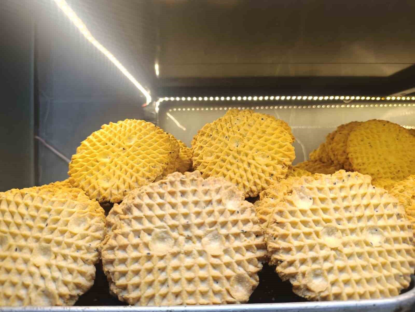 Kahramanmaraş’ın tecilli lezzeti Maraş çöreği Ramazan sofralarını süslüyor
