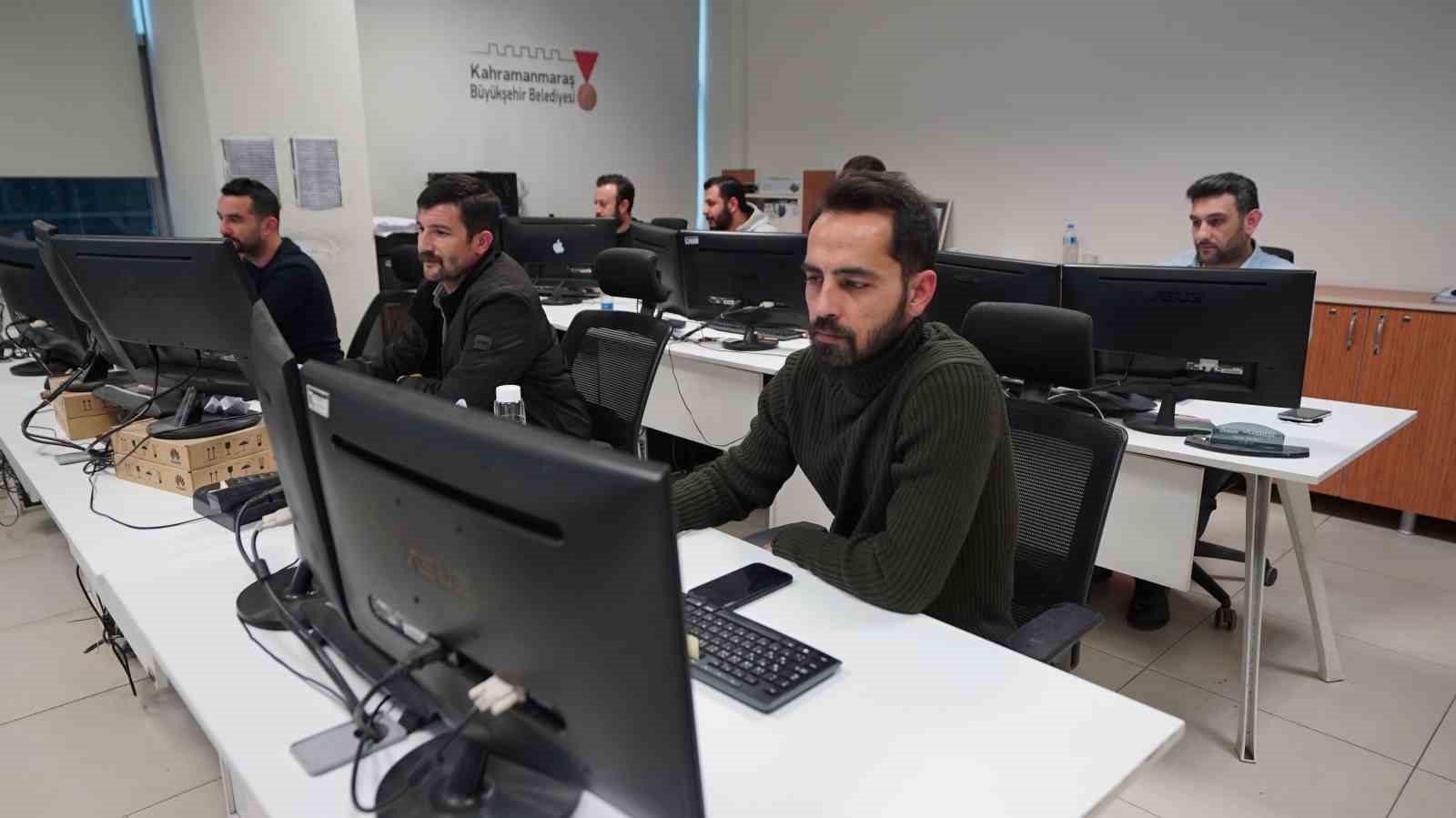 Kahramanmaraş’ta 264 kamerayla yol durumunu anlık olarak takip ediyor
