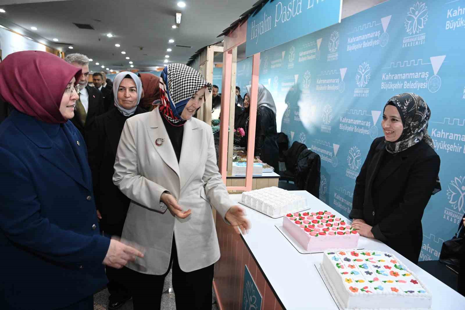 Kahramanmaraş’ta açılan ’Kahraman Kadın Akademisi’ tanıtıldı
