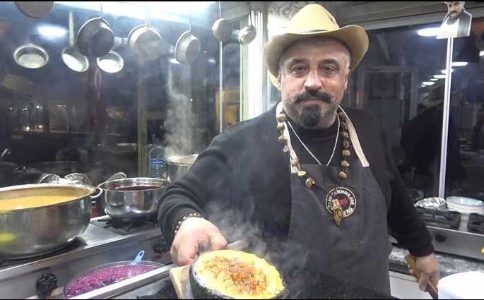 Kahramanmaraş’ta antibiyotik yerine kelle paça çorbası tercih ediliyor
