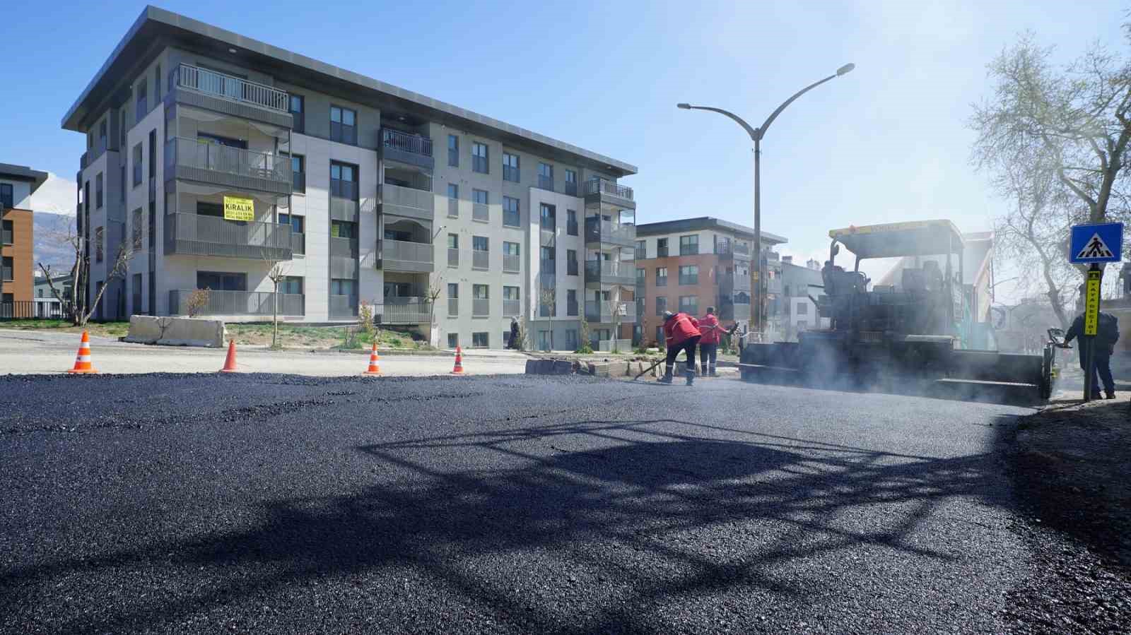 Kahramanmaraş’ta asfalt çalışmaları
