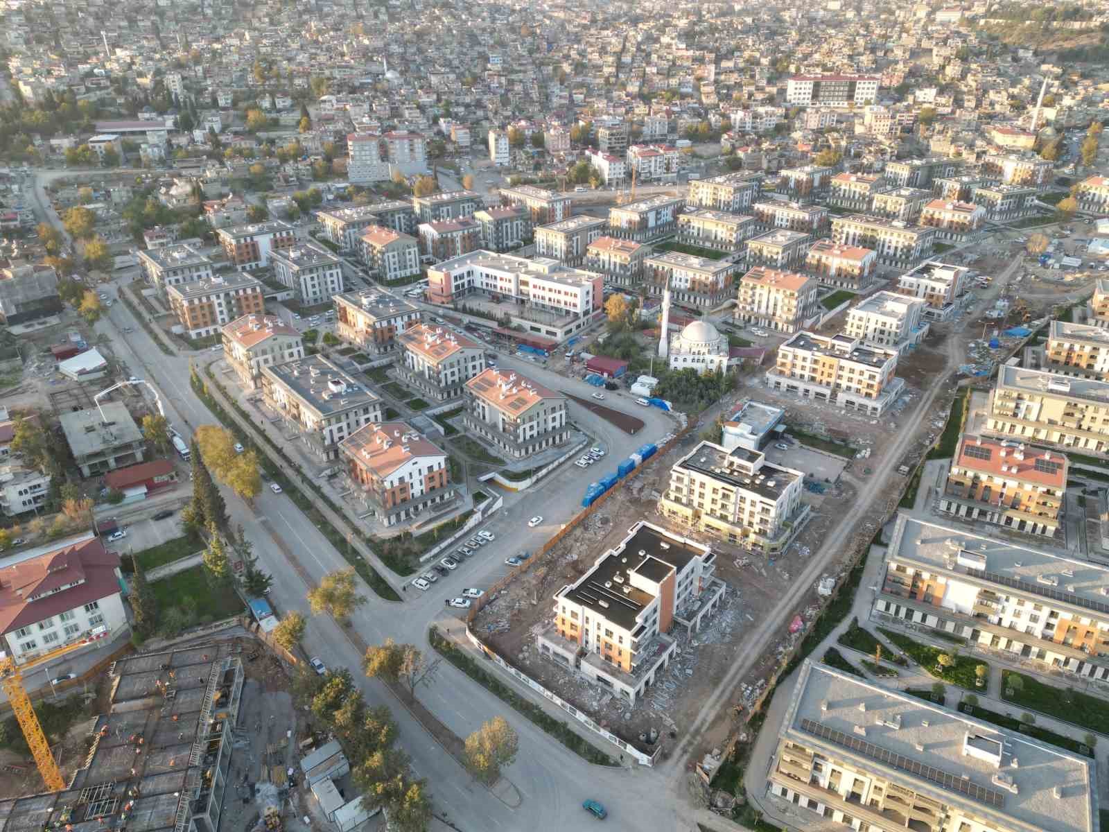 Kahramanmaraş’ta aynı açıdan çekilen görüntüler dönüşümü gözler önüne serdi
