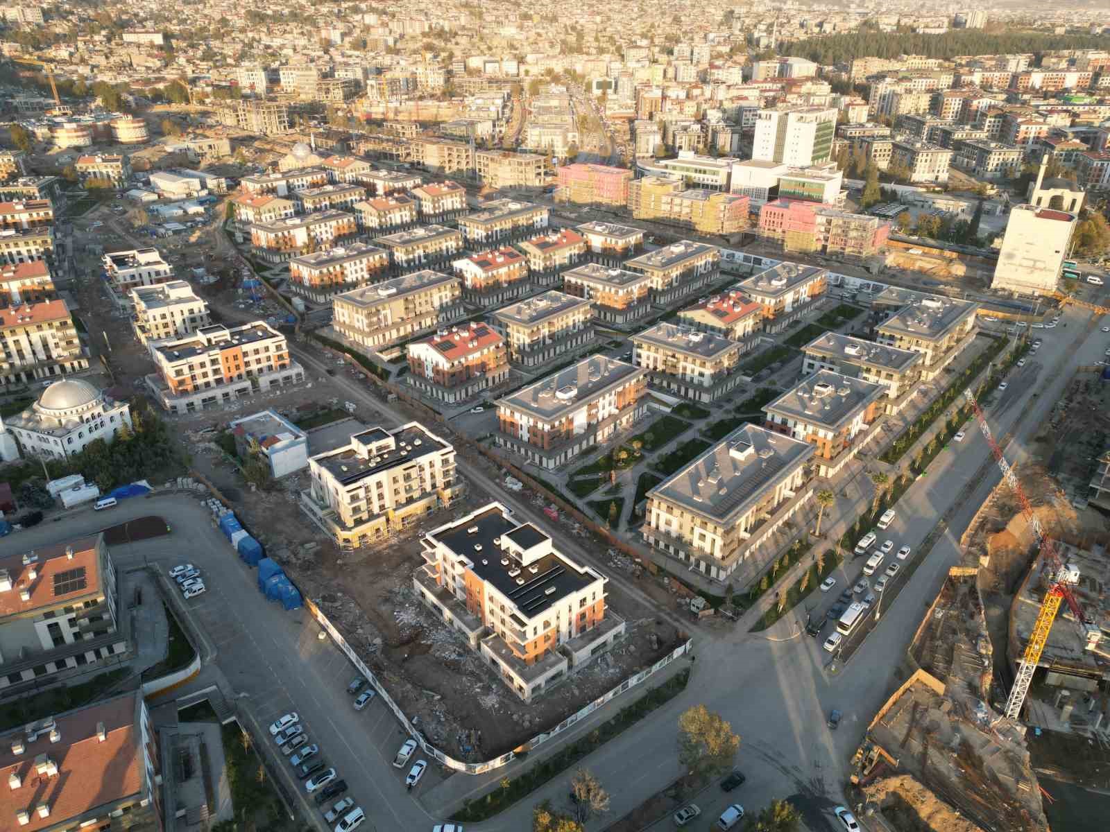 Kahramanmaraş’ta aynı açıdan çekilen görüntüler dönüşümü gözler önüne serdi
