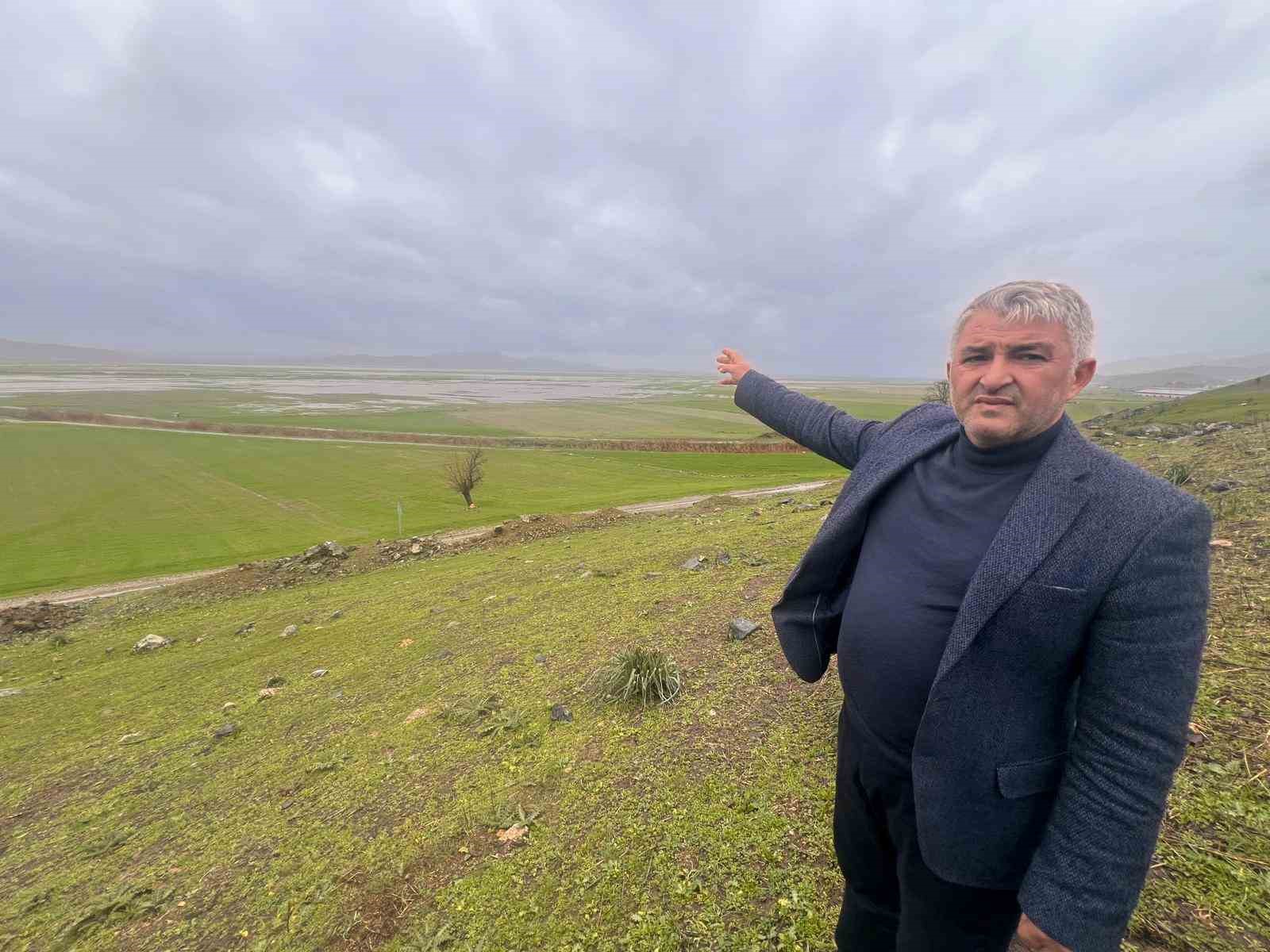Kahramanmaraş’ta binlerce dönüm tarım arazisi sular altında kaldı
