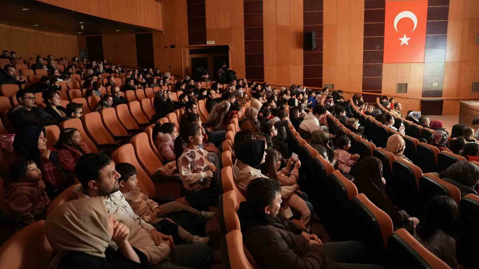 Kahramanmaraş’ta çocuklara özel tiyatro
