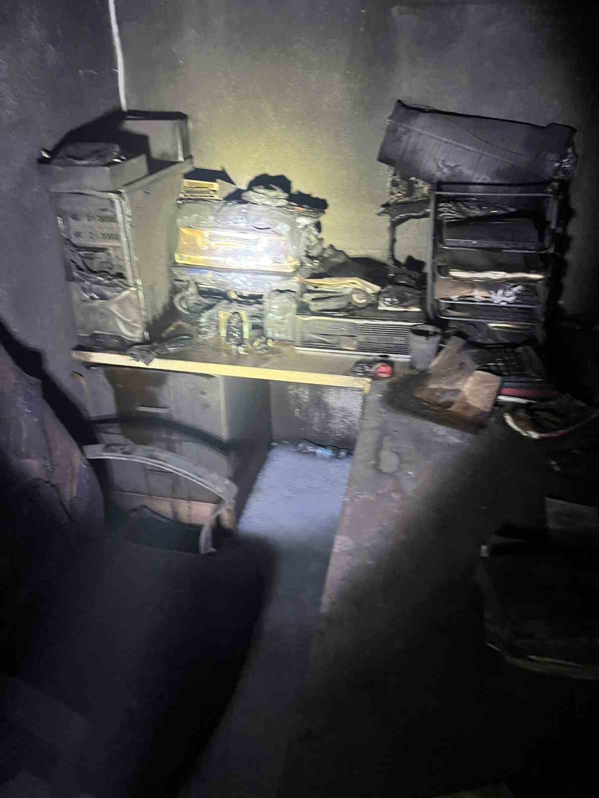 Kahramanmaraş’ta depo yangını
