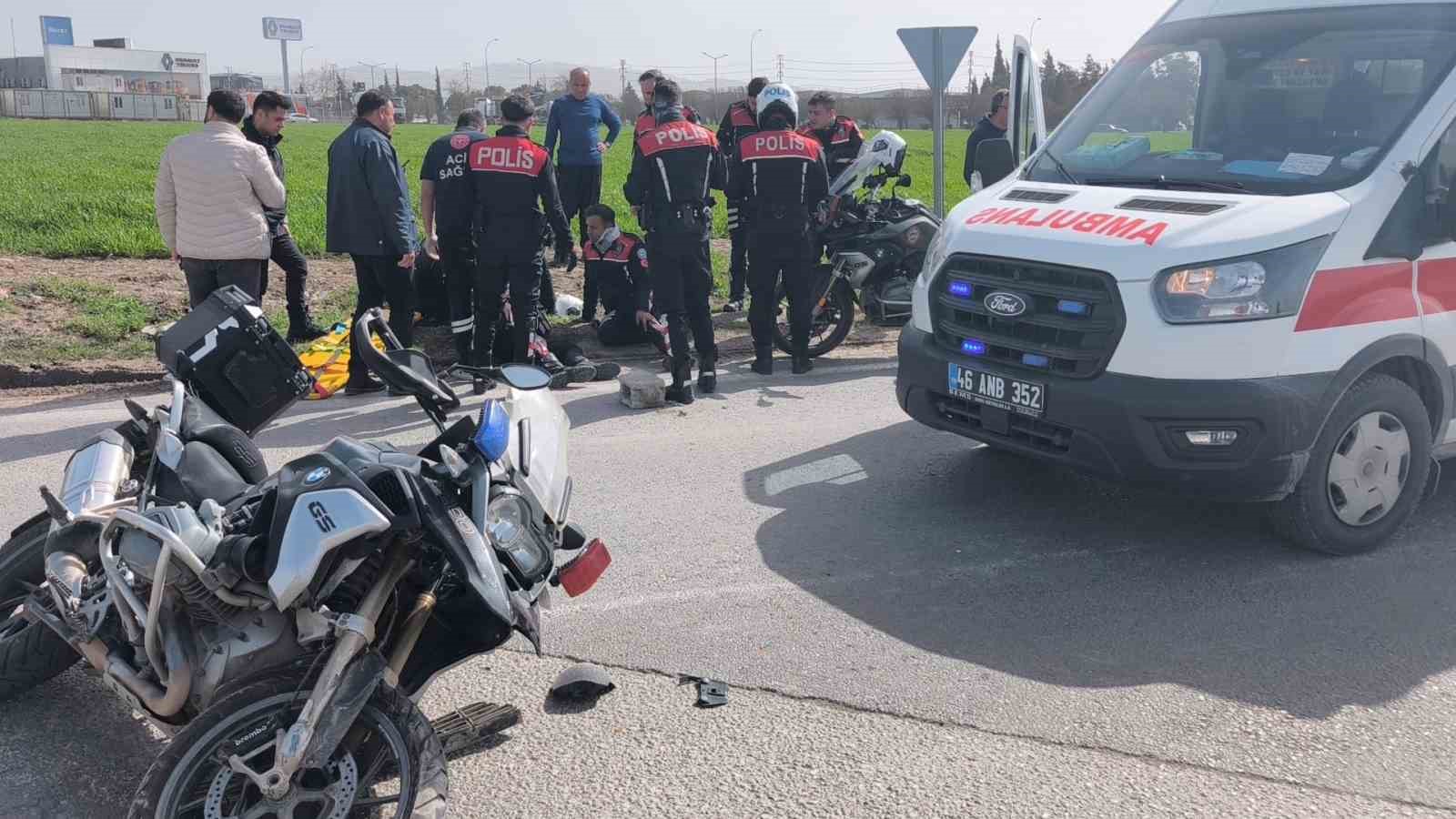 Kahramanmaraş’ta ehliyetsiz sürücü polislere çarptı: 2 polis yaralı
Kahramanmaraş’ta ehliyetsiz sürücü polislere çarptı: 2 polis yaralı