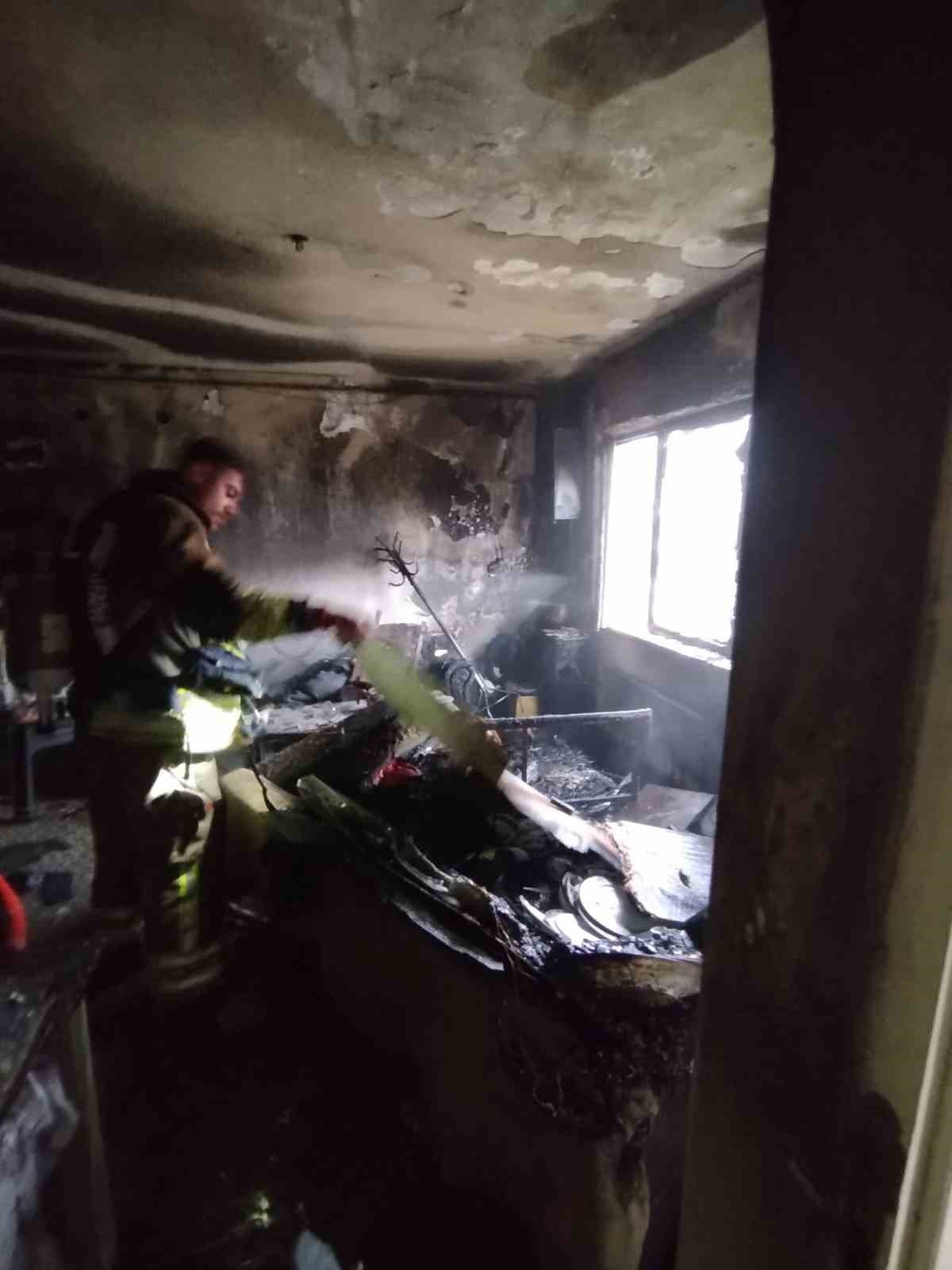 Kahramanmaraş’ta ikamet yangını
