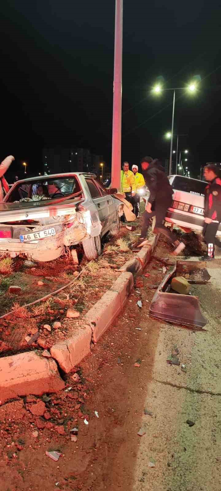 Kahramanmaraş’ta iki ayrı trafik kazasında, 5 kişi yaralandı
