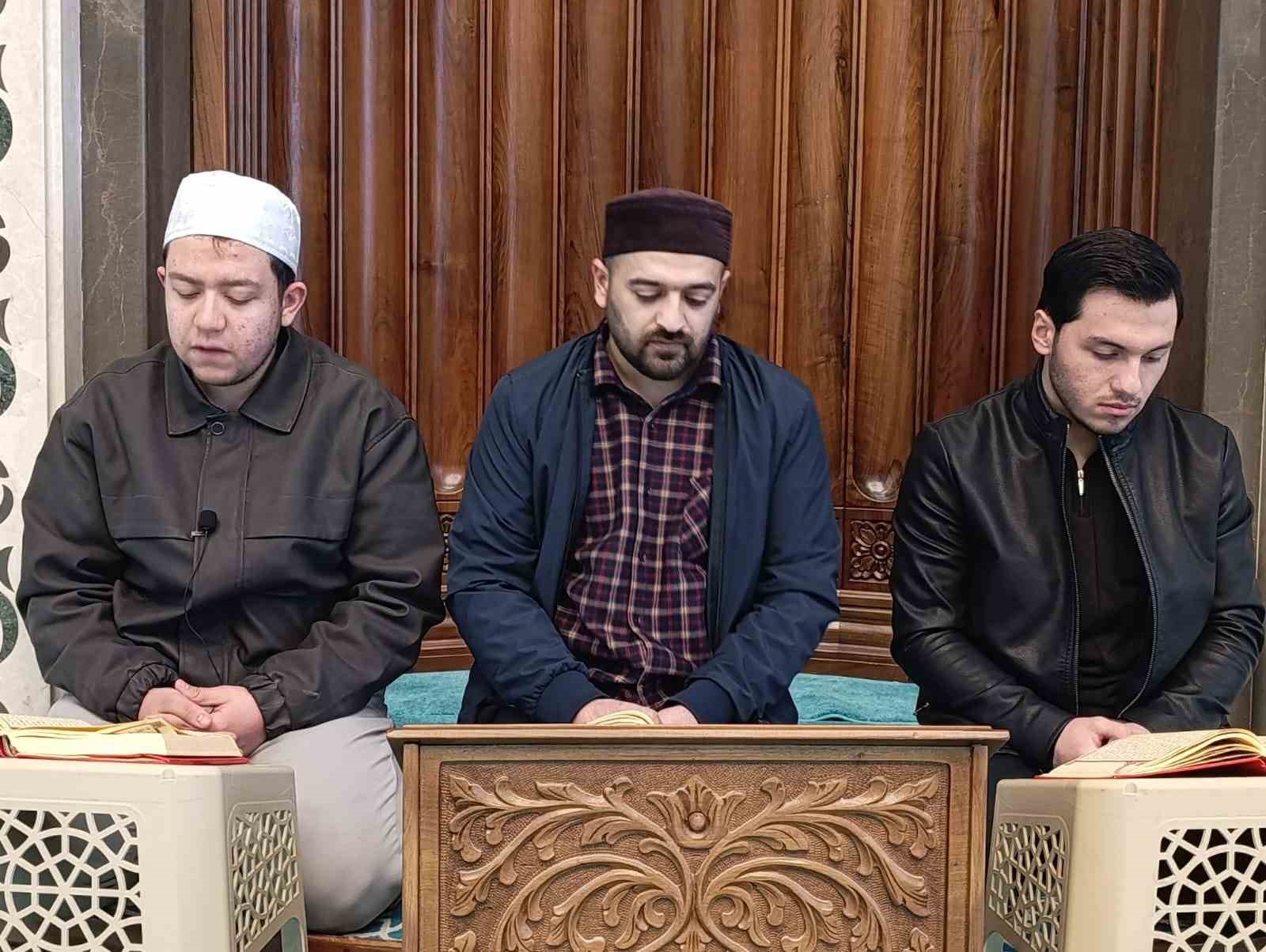 Kahramanmaraş’ta mukabele geleneği sürüyor
