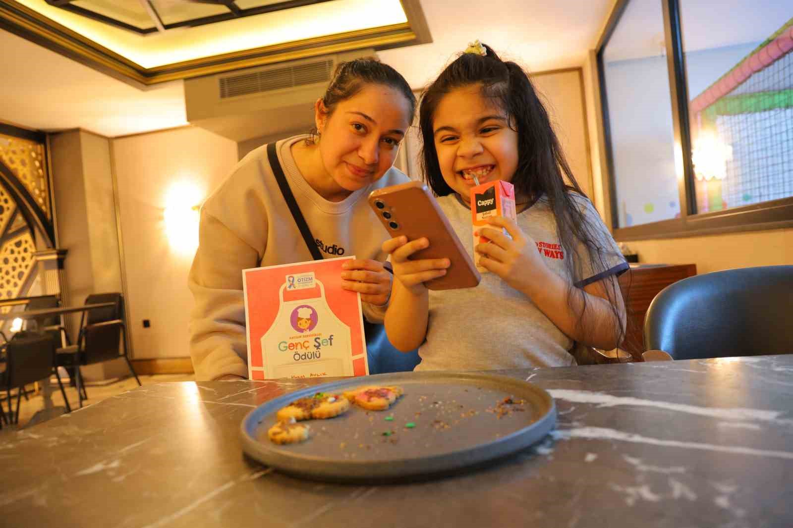 Kahramanmaraş’ta özel çocuklar kendi kurabiyelerini yaptı: Hem öğrendiler hem eğlendiler
