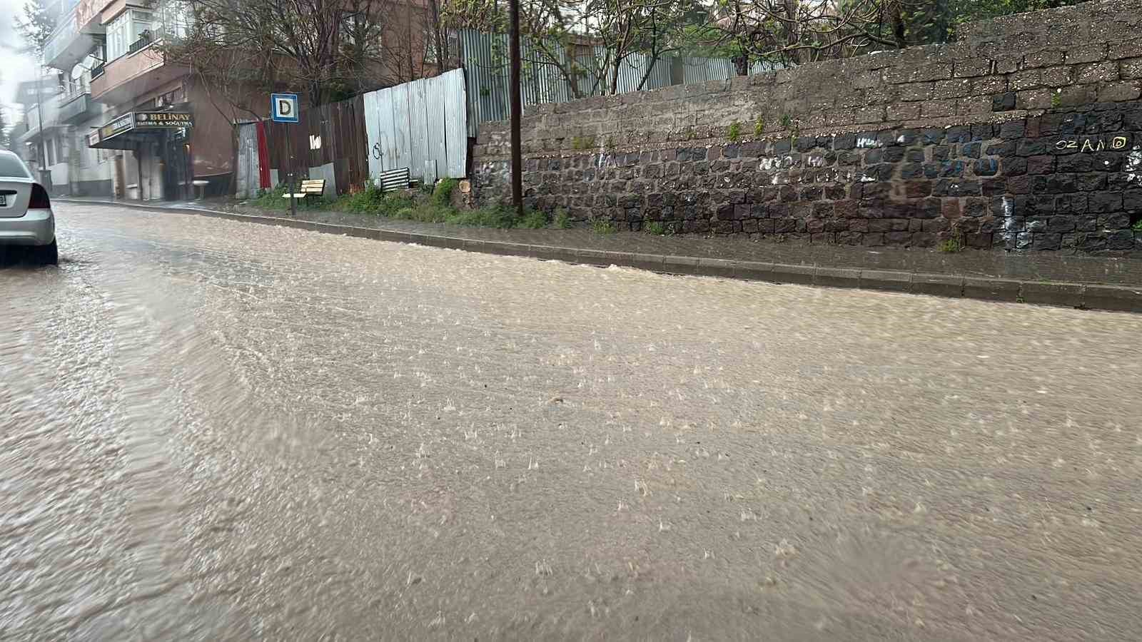 Kahramanmaraş’ta sağanak etkili oldu
