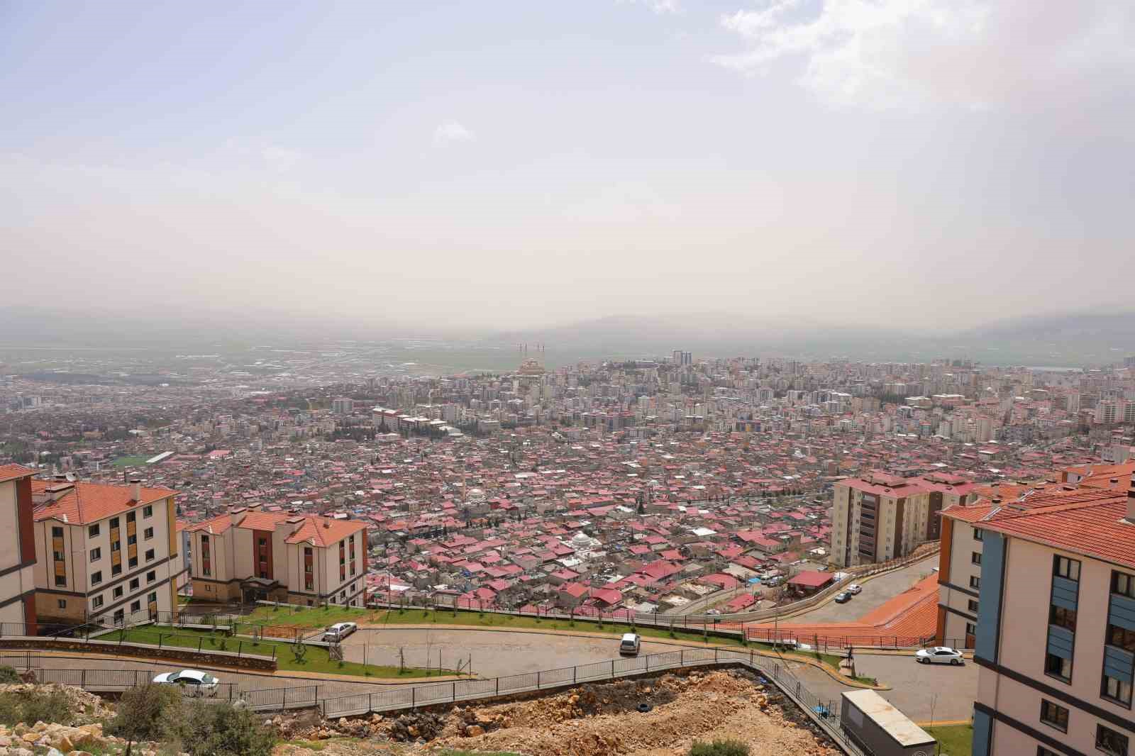 Kahramanmaraş’ta toz taşınımı etkili oldu
