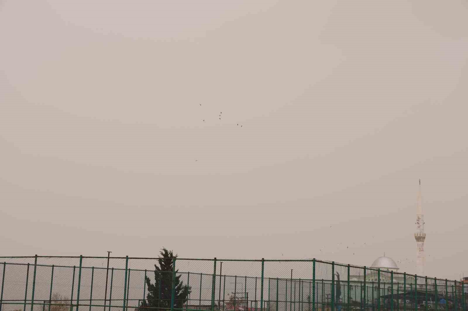 Kahramanmaraş’ta toz taşınımı etkili oldu
