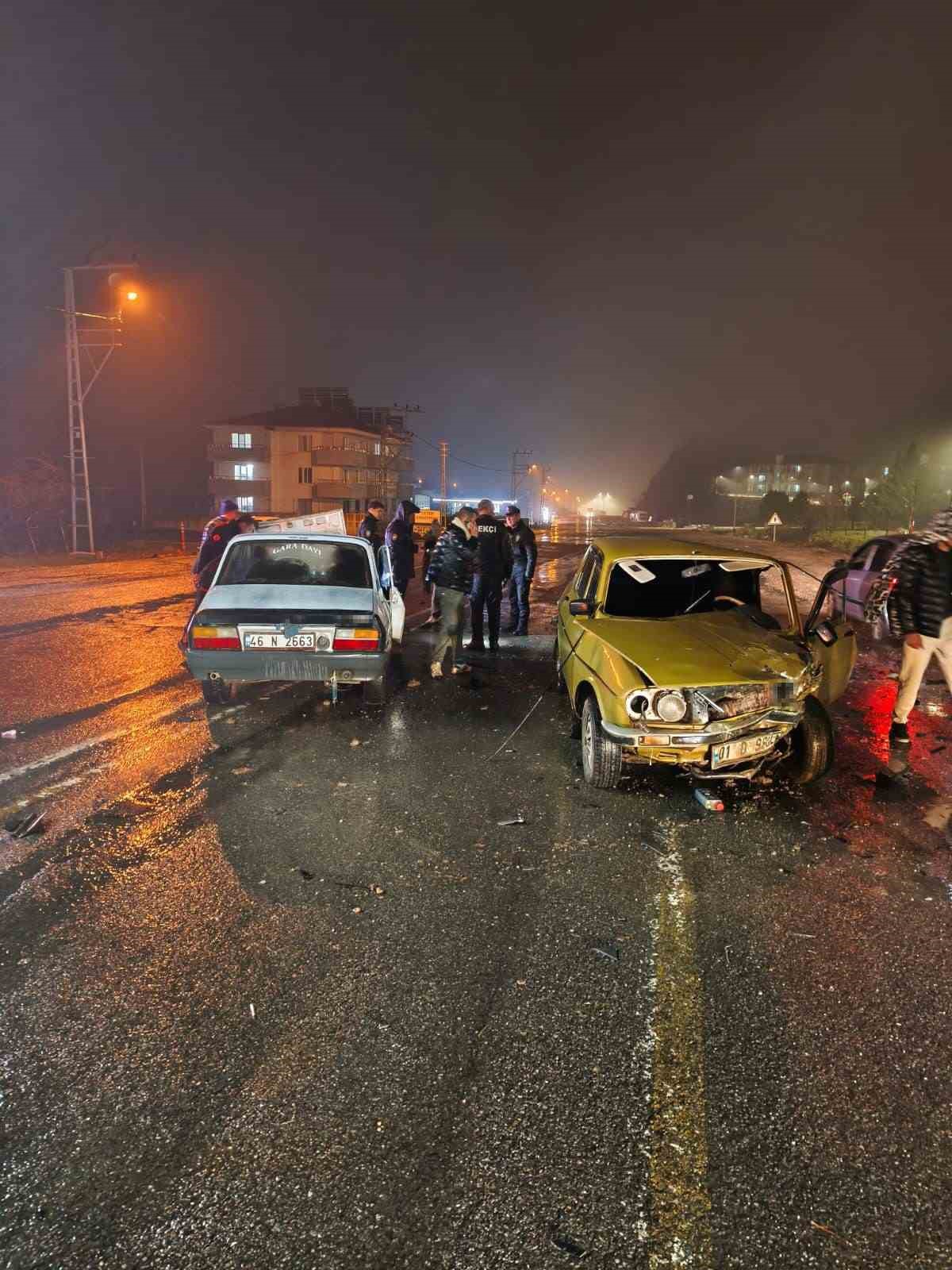 Kahramanmaraş’ta trafik kazaları: 2 yaralı
