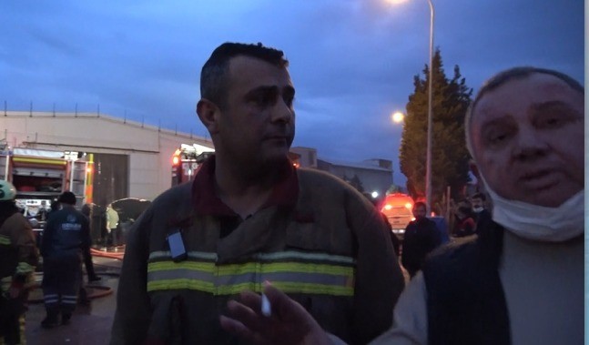 Kahramanmaraş’ta yangına müdahale eden itfaiye eri darbedildi
