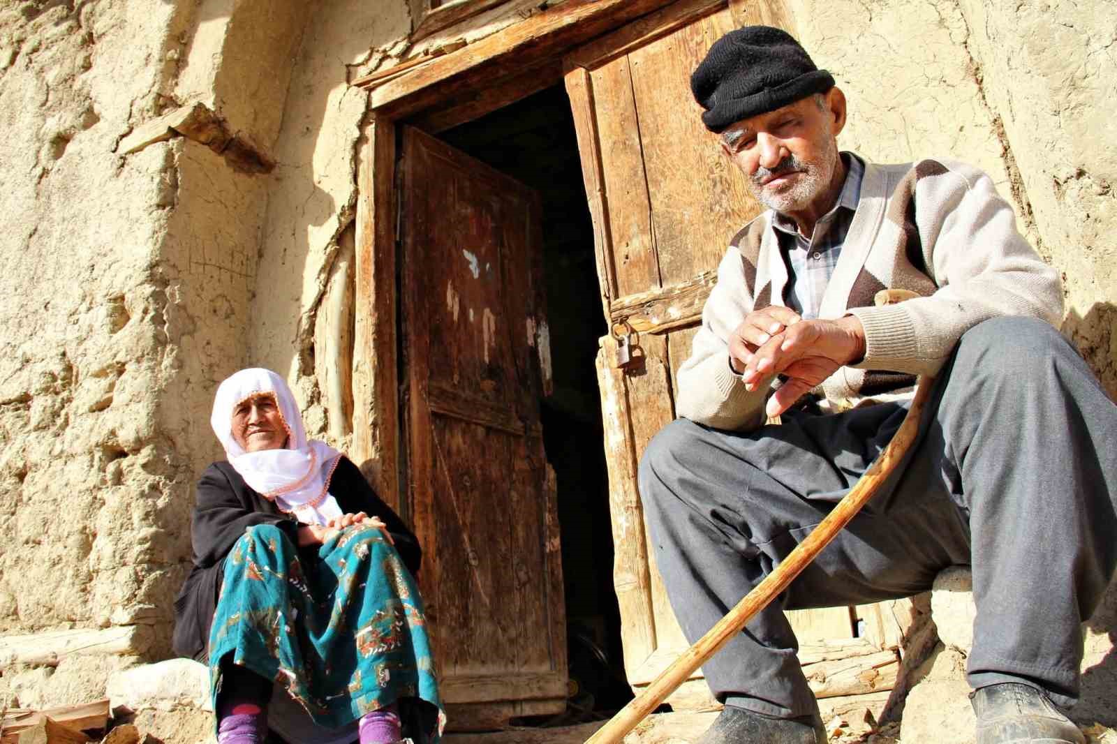 Kahramanmaraş’ta yıllara meydan okuyan evler görüntülendi
