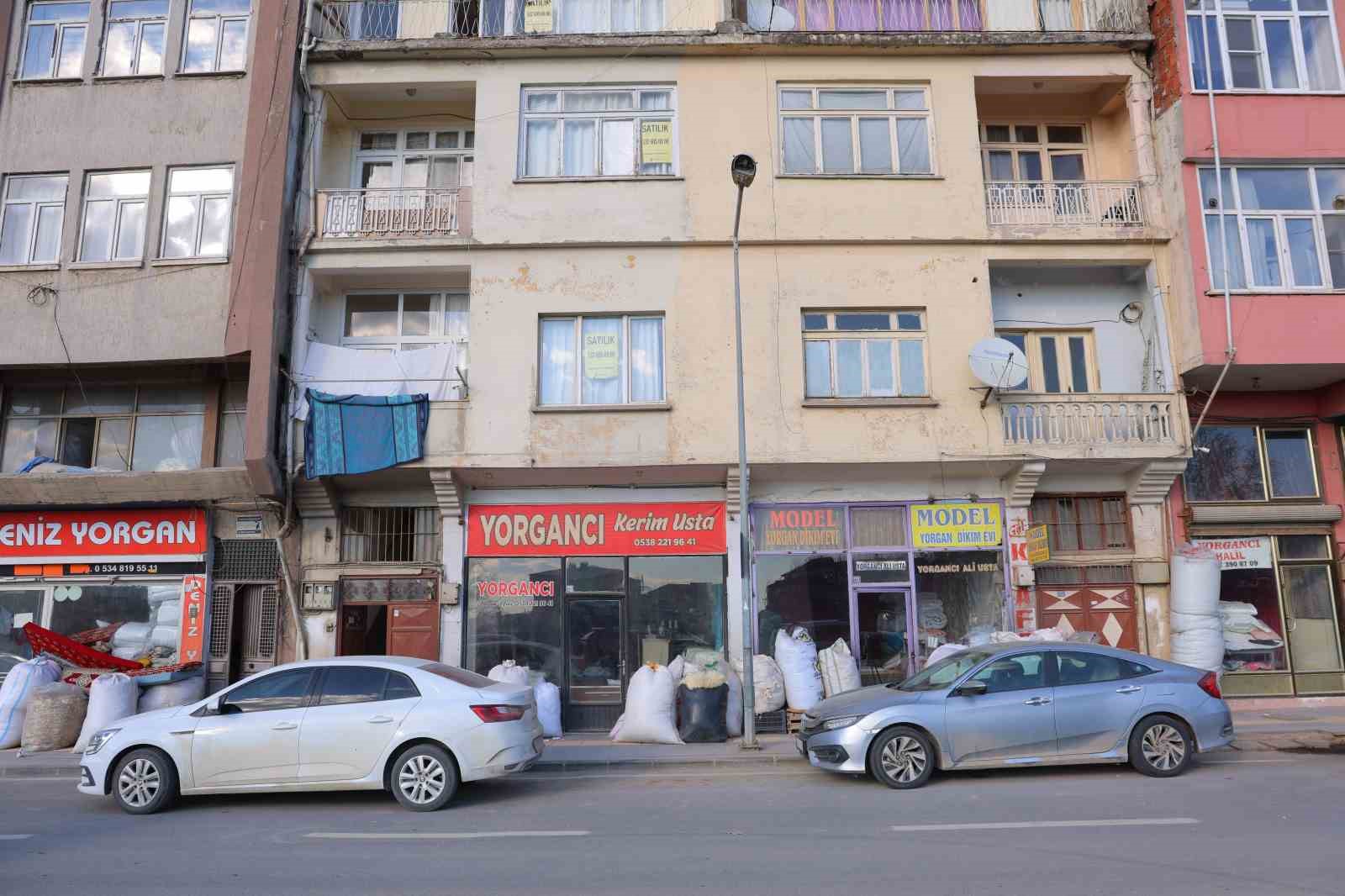 Kahramanmaraş’ta yorgancılık mesleği yok olma tehlikesiyle karşı karşıya
Kahramanmaraş’ta yorgancılık mesleği yok olma tehlikesiyle karşı karşıya
