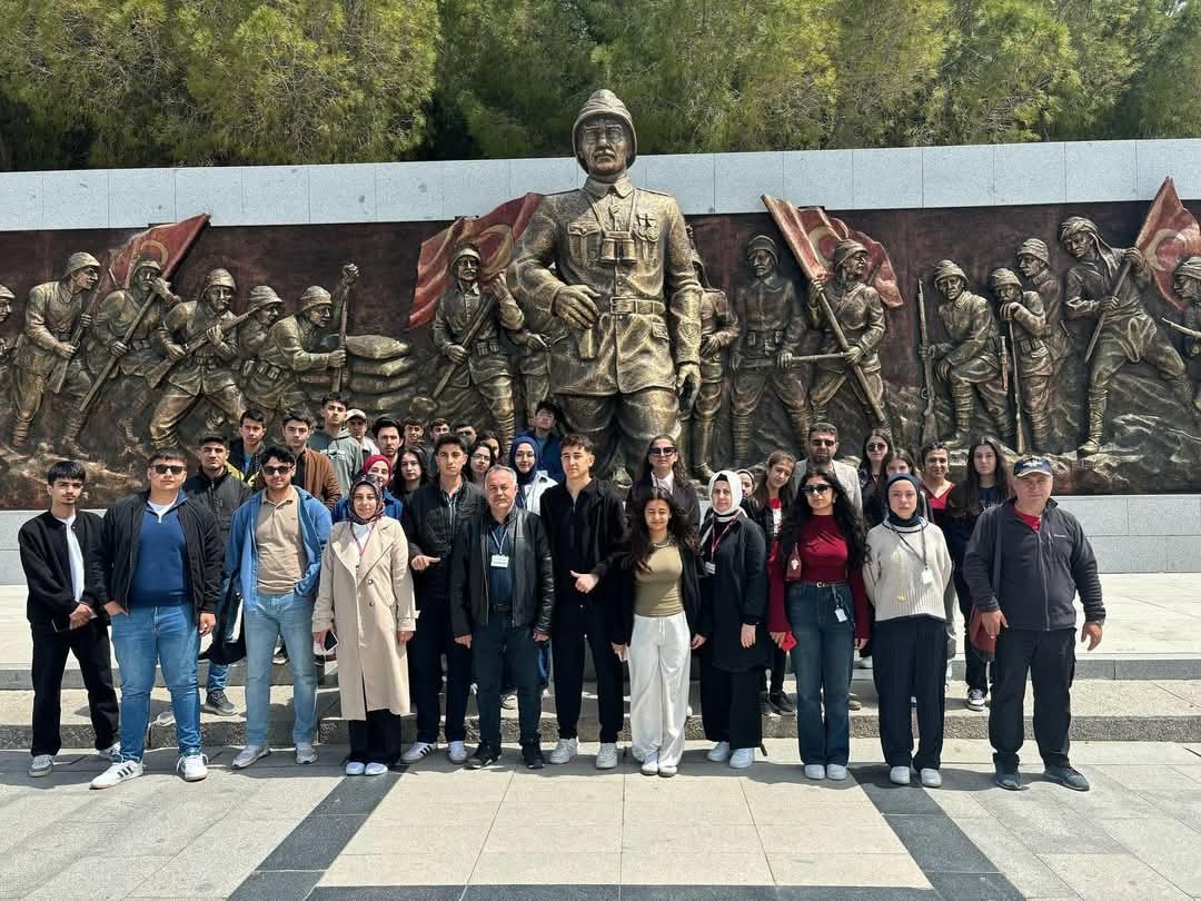 Kahta Belediyesi’nden öğrencilere gezi programı
