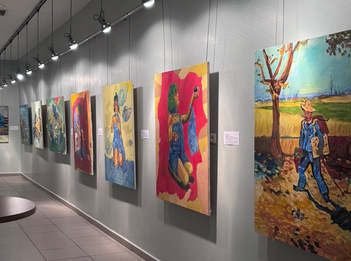 Kahta’da sanat ve çevre temalı sergi ilgi gördü
