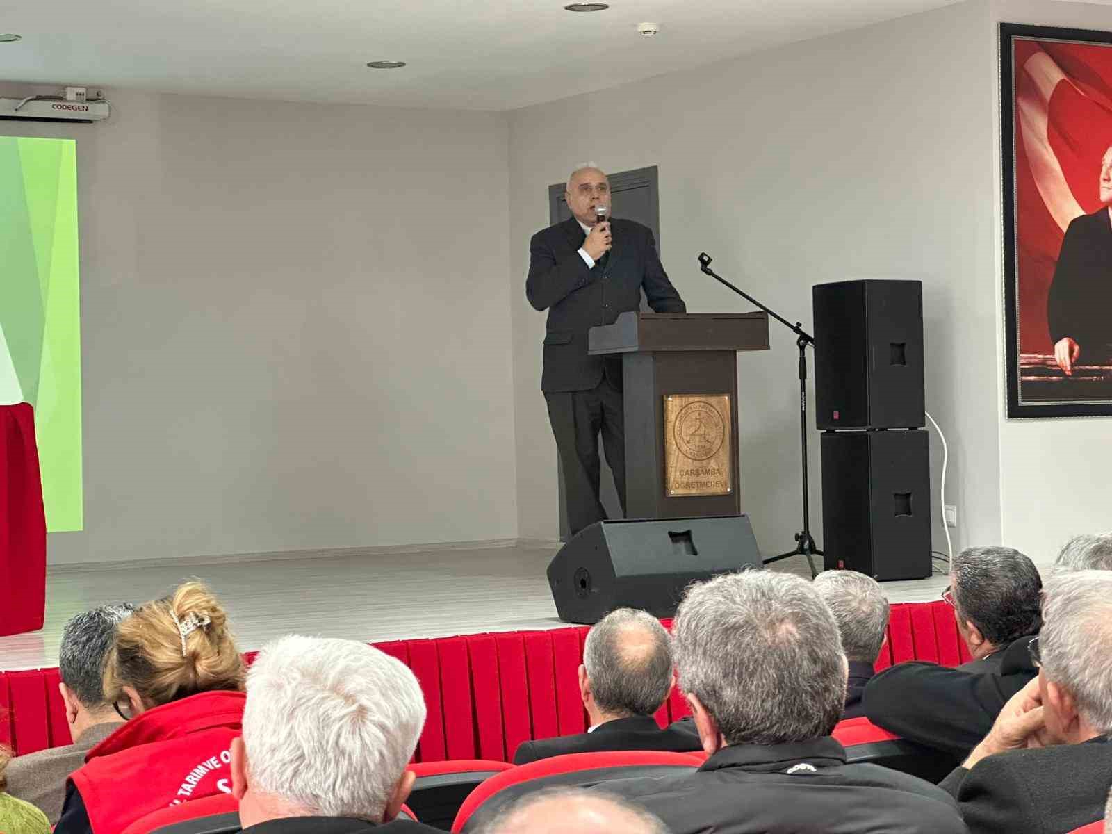 Kahverengi kokarca ile mücadelede muhtarlar bilgilendirildi
