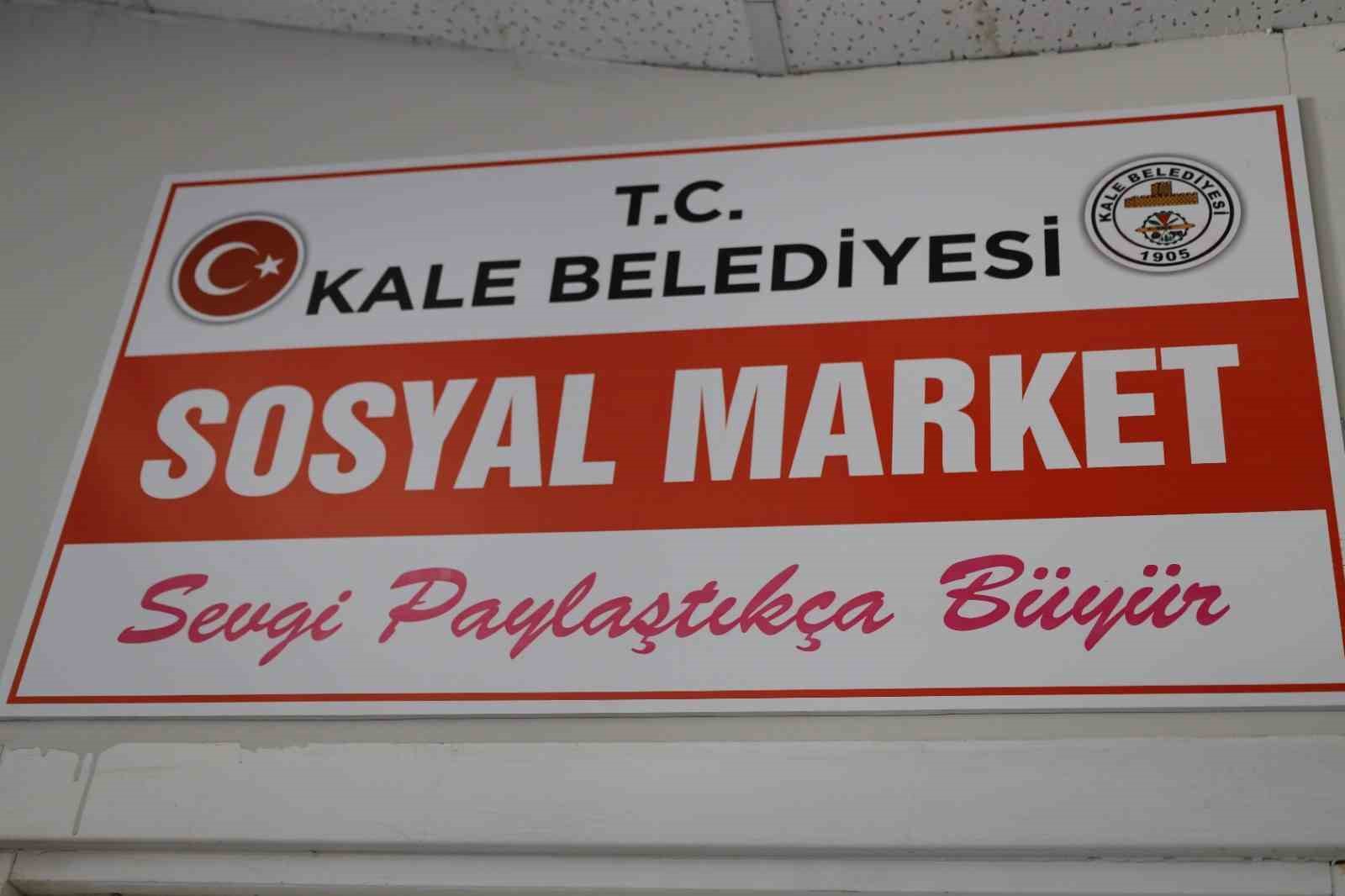 Kale Belediyesinden ihtiyaç sahibi vatandaşlara Sosyal Market desteği
