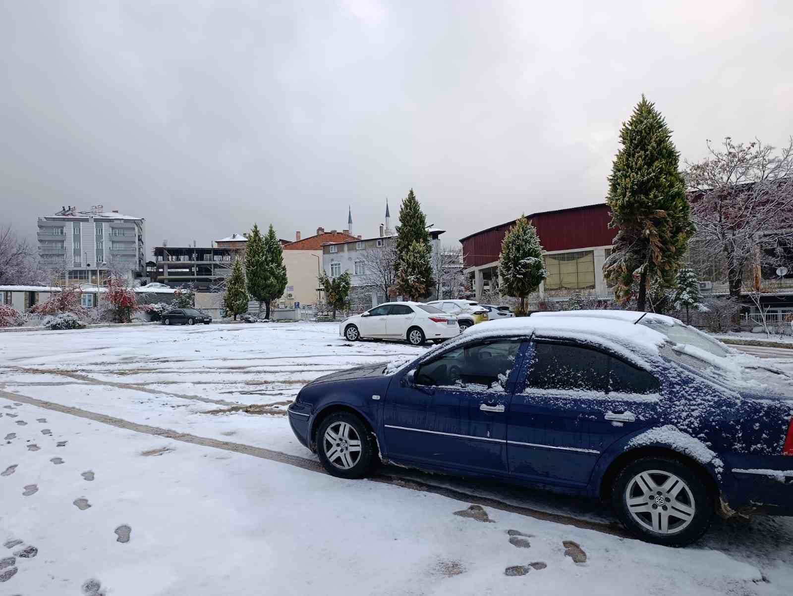 Kale beyaza büründü
