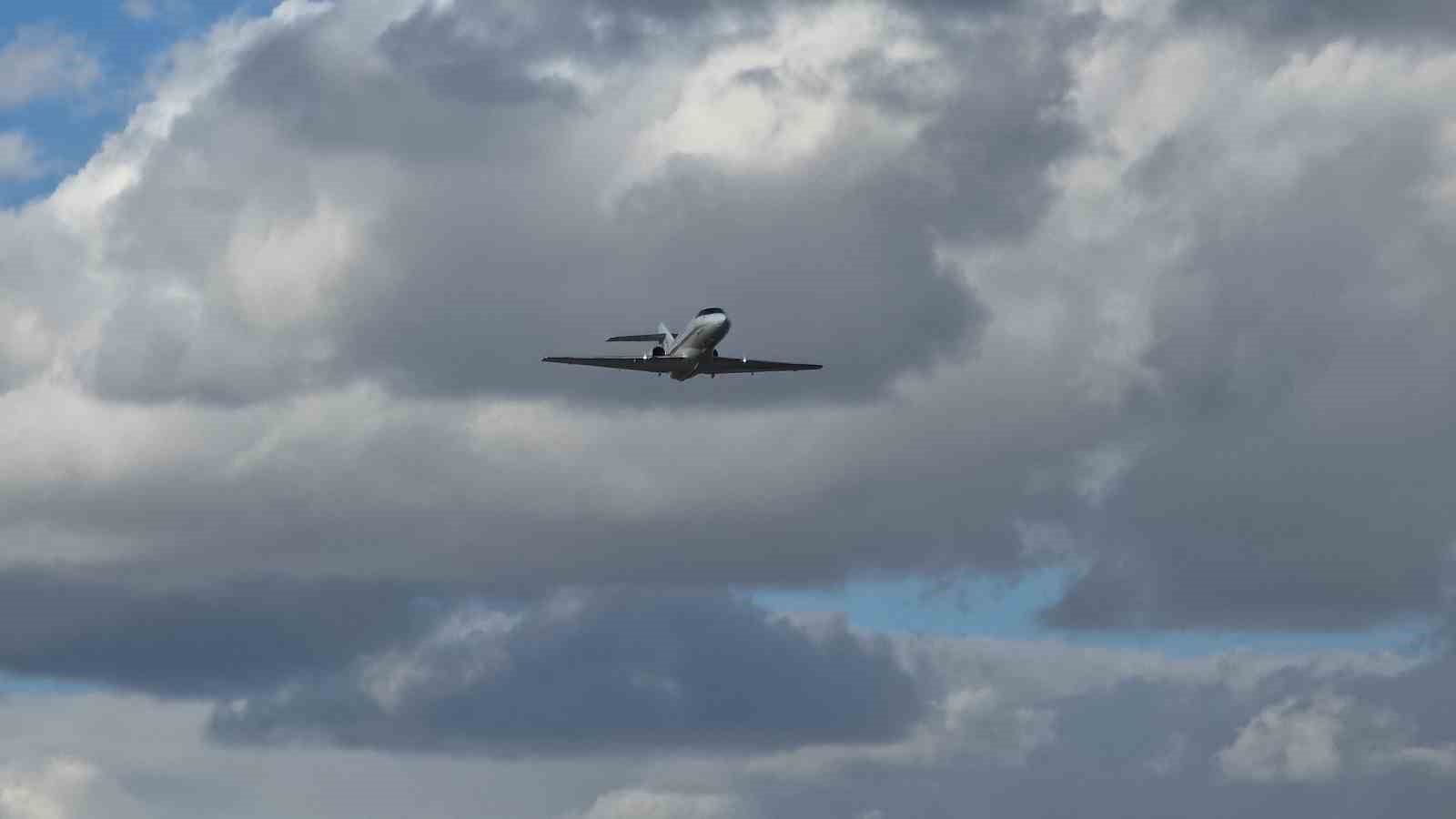 Kalp hastası bebek ambulans uçakla İstanbul’a sevk edildi
